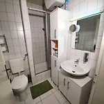 Schuetze 아파트 *