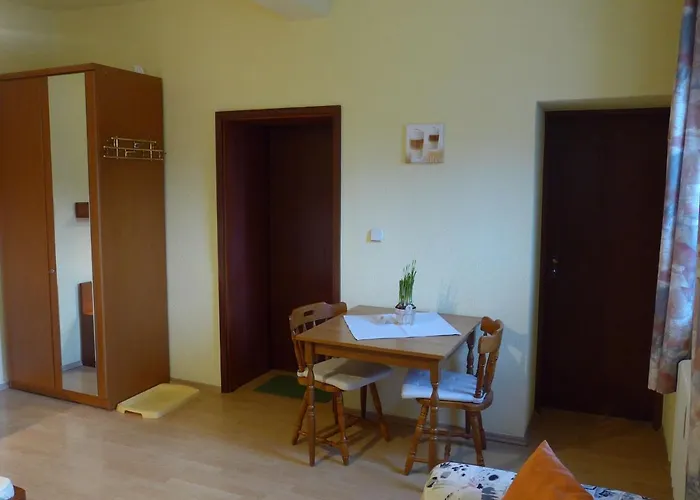 Schuetze Appartement Daasdorf am Berge